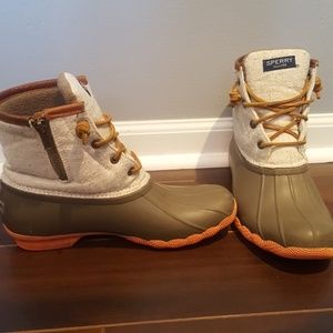 Sperry winter boots